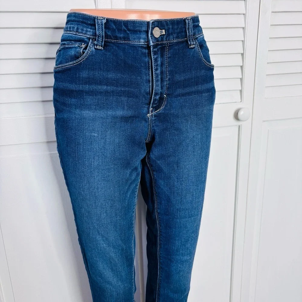 WHITE HOUSE BLACK MARKET Blue Skinny Leg Jeans Size 10R